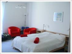 bild: ferienwohnung rotensterngasse wohnzimmer